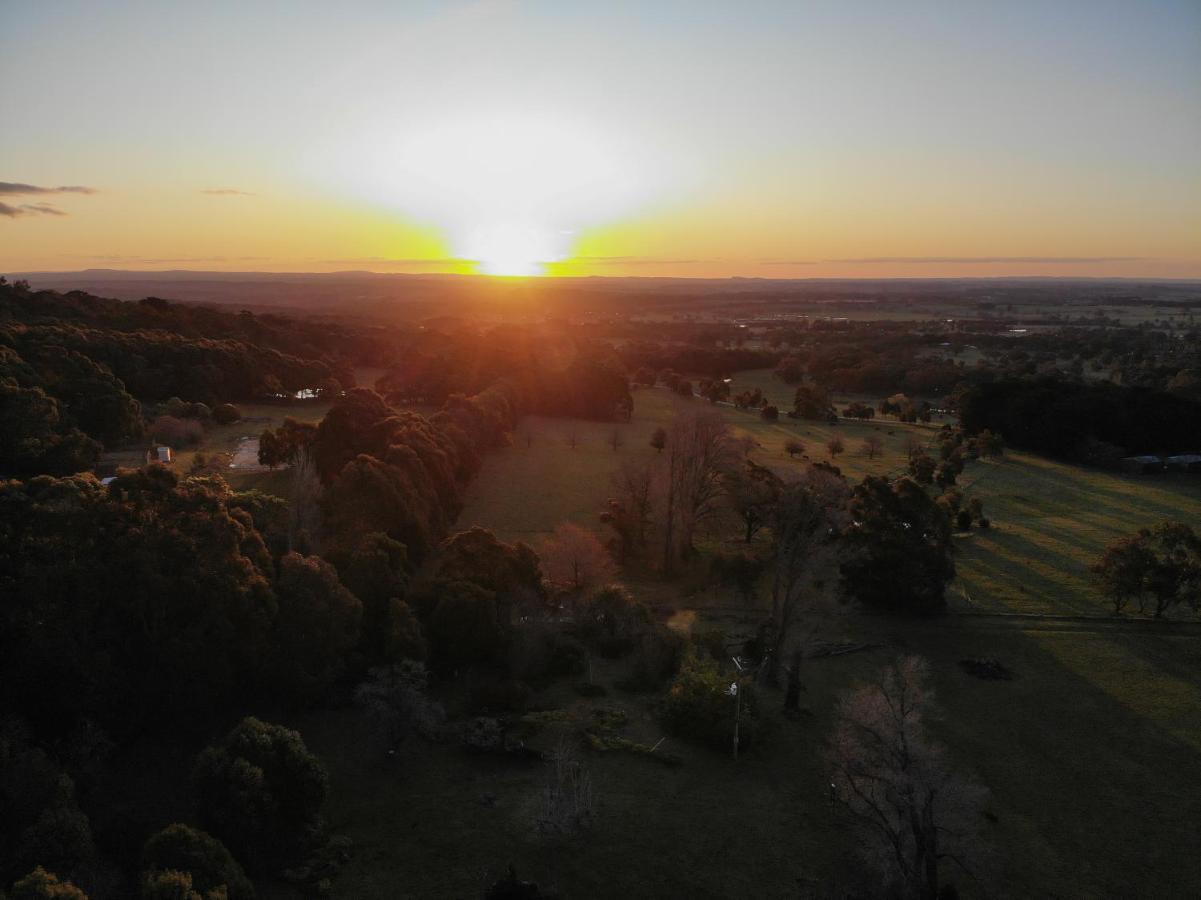Hanging Rock Views Woodend Exteriér fotografie